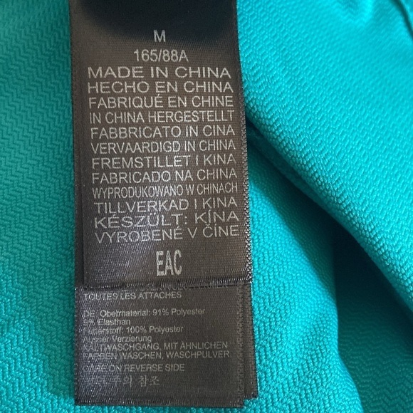 Marmot Teal Lightweight Waterproof Women’s Jacket, Medium - Picture 6 of 7